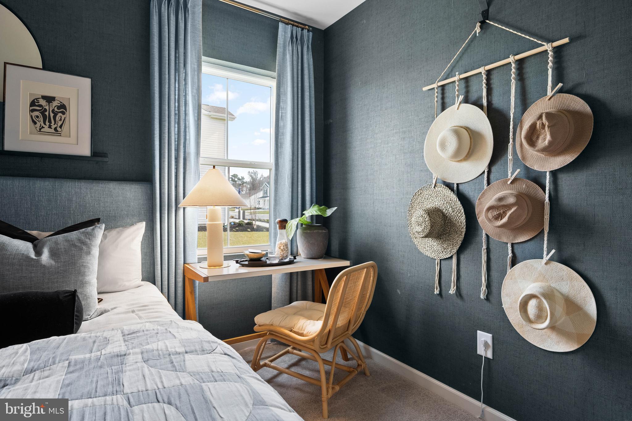 PELICAN POINT - Residential