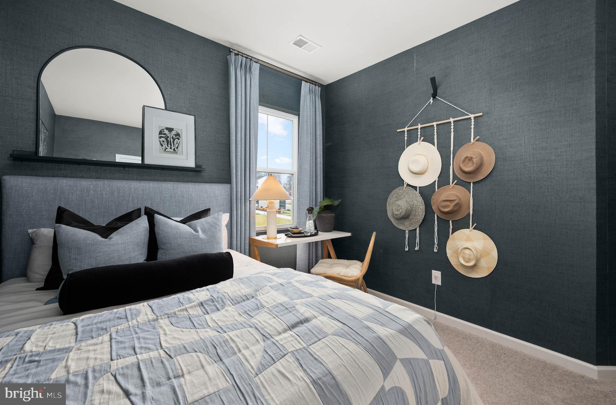 PELICAN POINT - Residential