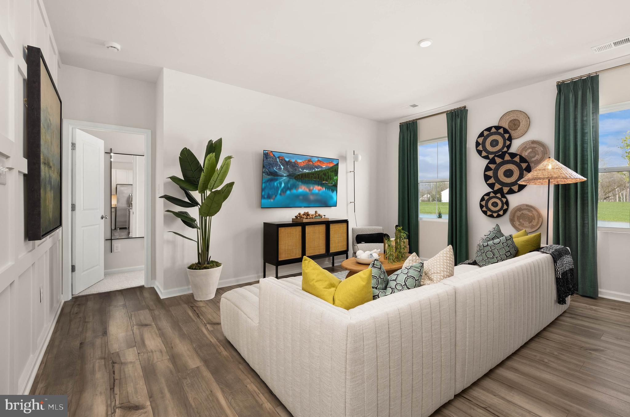 PELICAN POINT - Residential