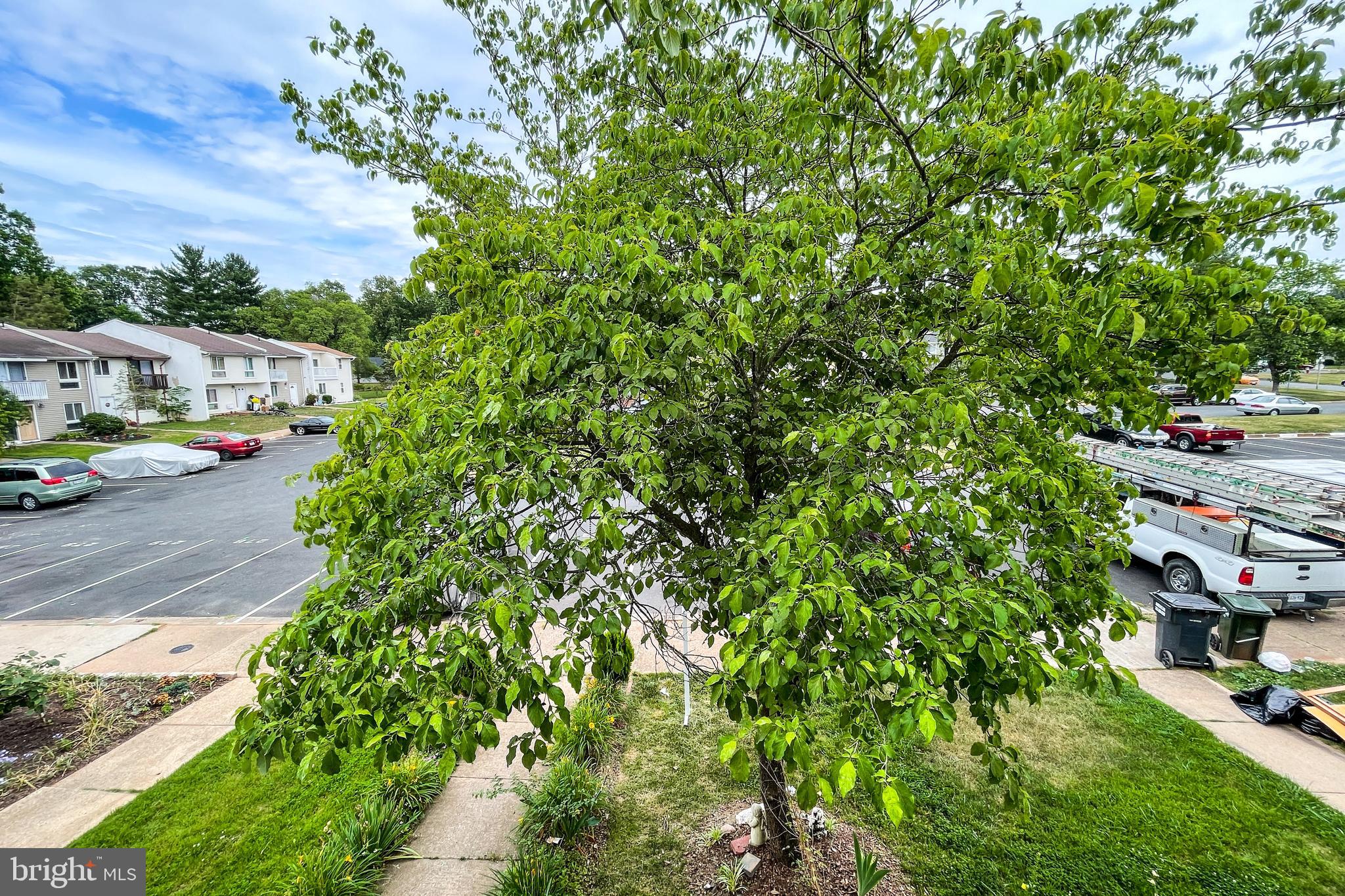 SUGARLAND RUN - Residential