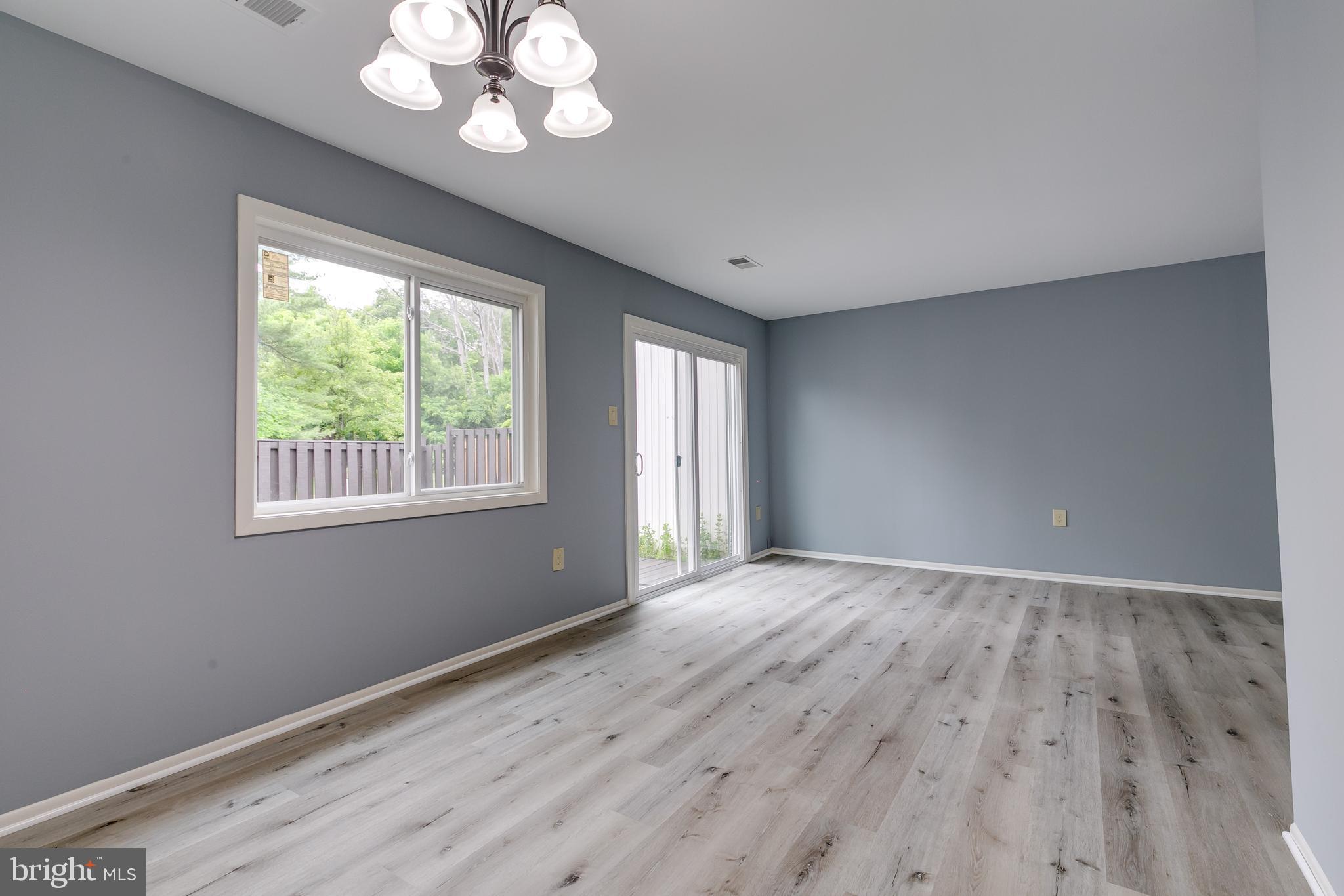 SUGARLAND RUN - Residential