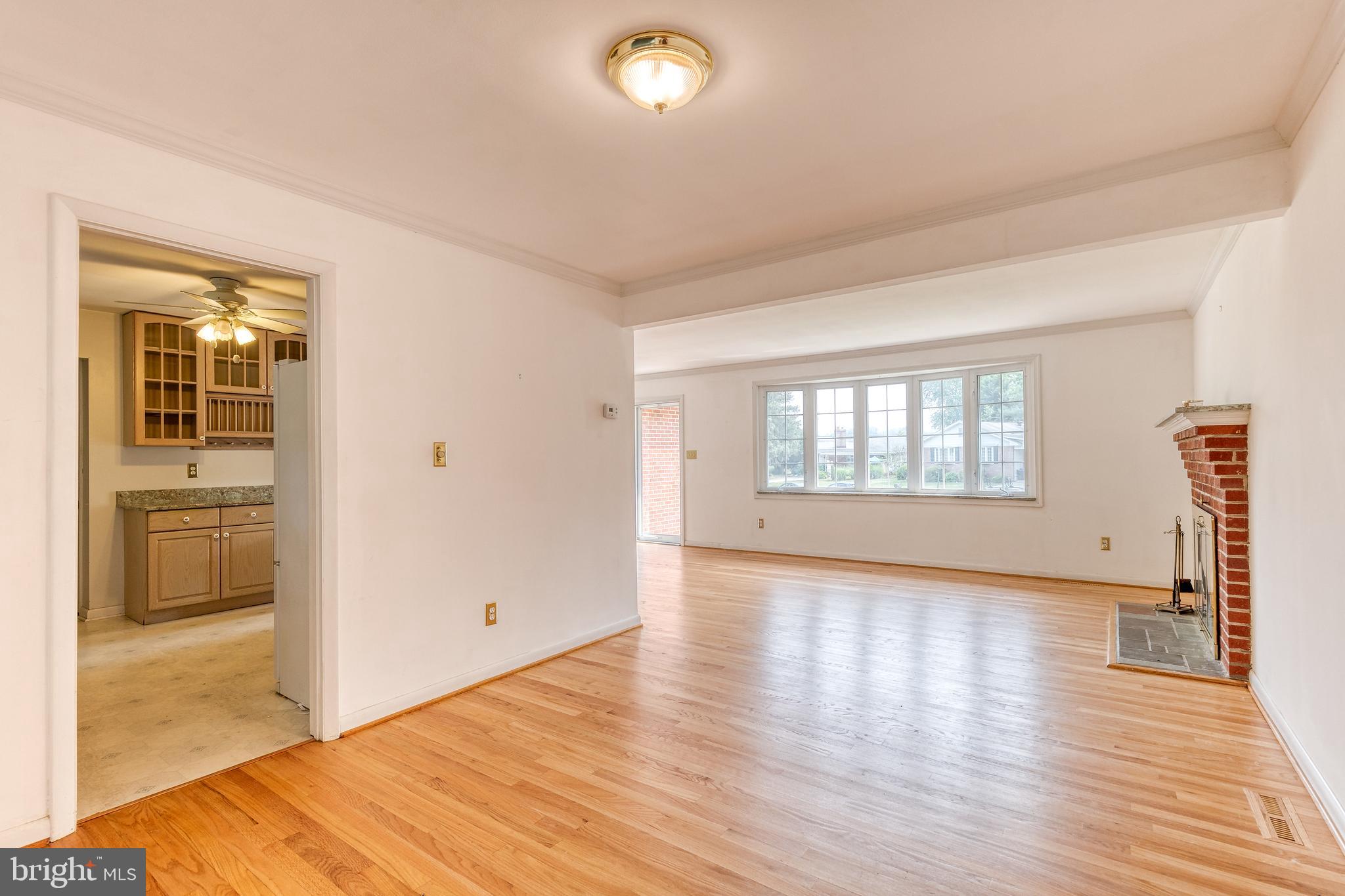 CROMWELL VALLEY - Residential Lease