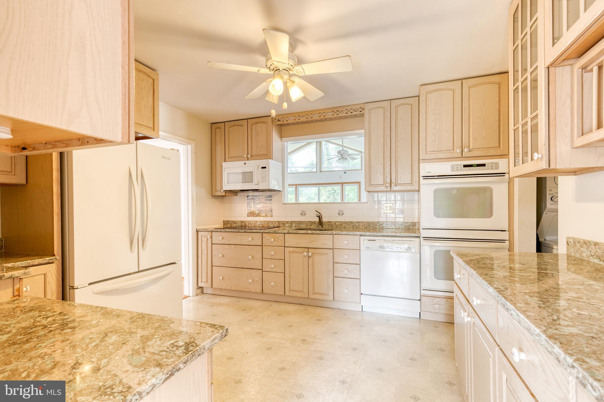 CROMWELL VALLEY - Residential Lease