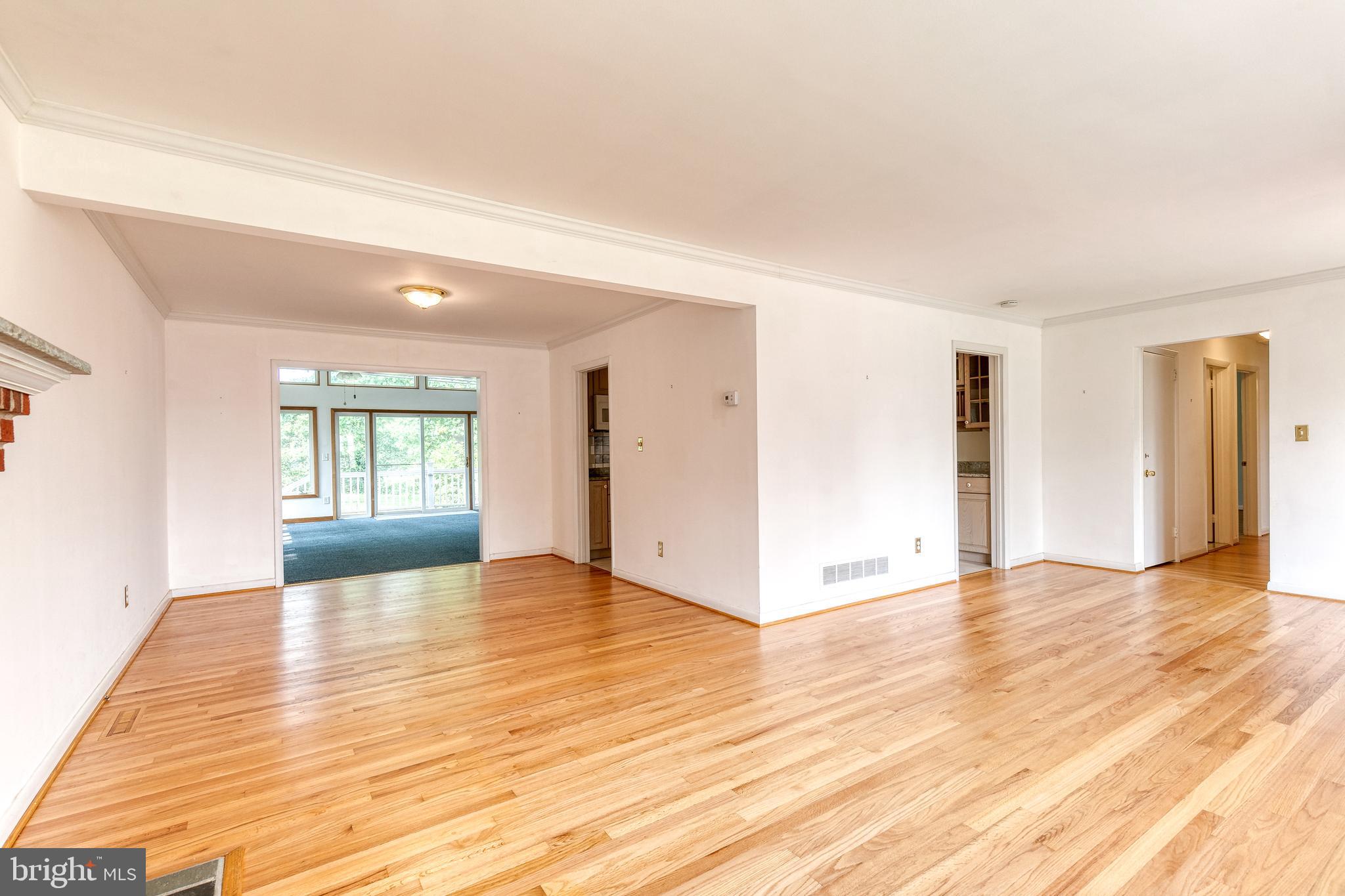 CROMWELL VALLEY - Residential Lease