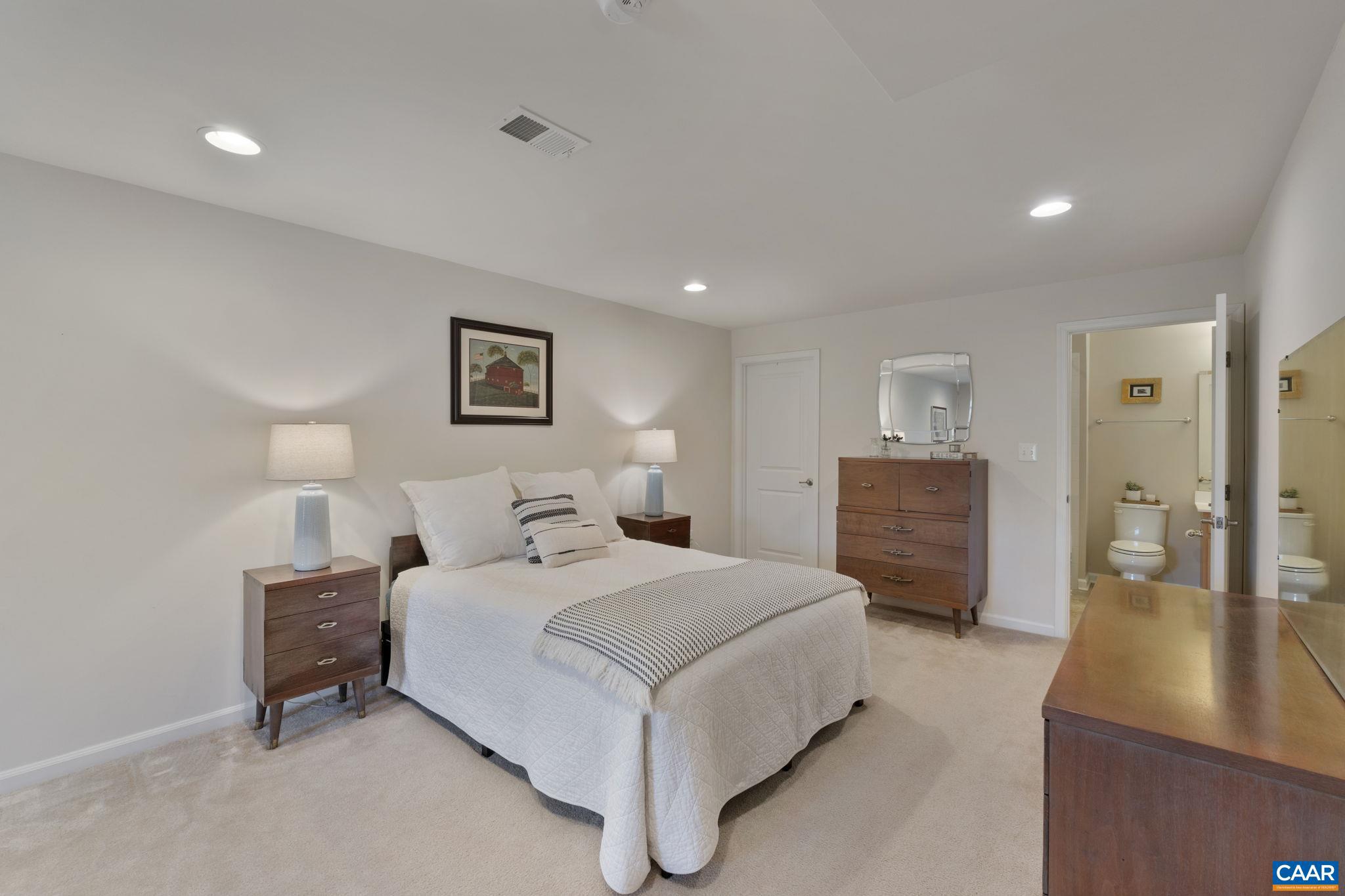 WICKHAM POND - Residential