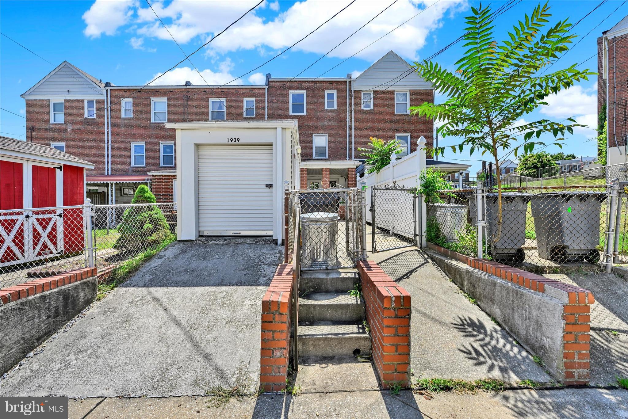 EASTFIELD - Residential