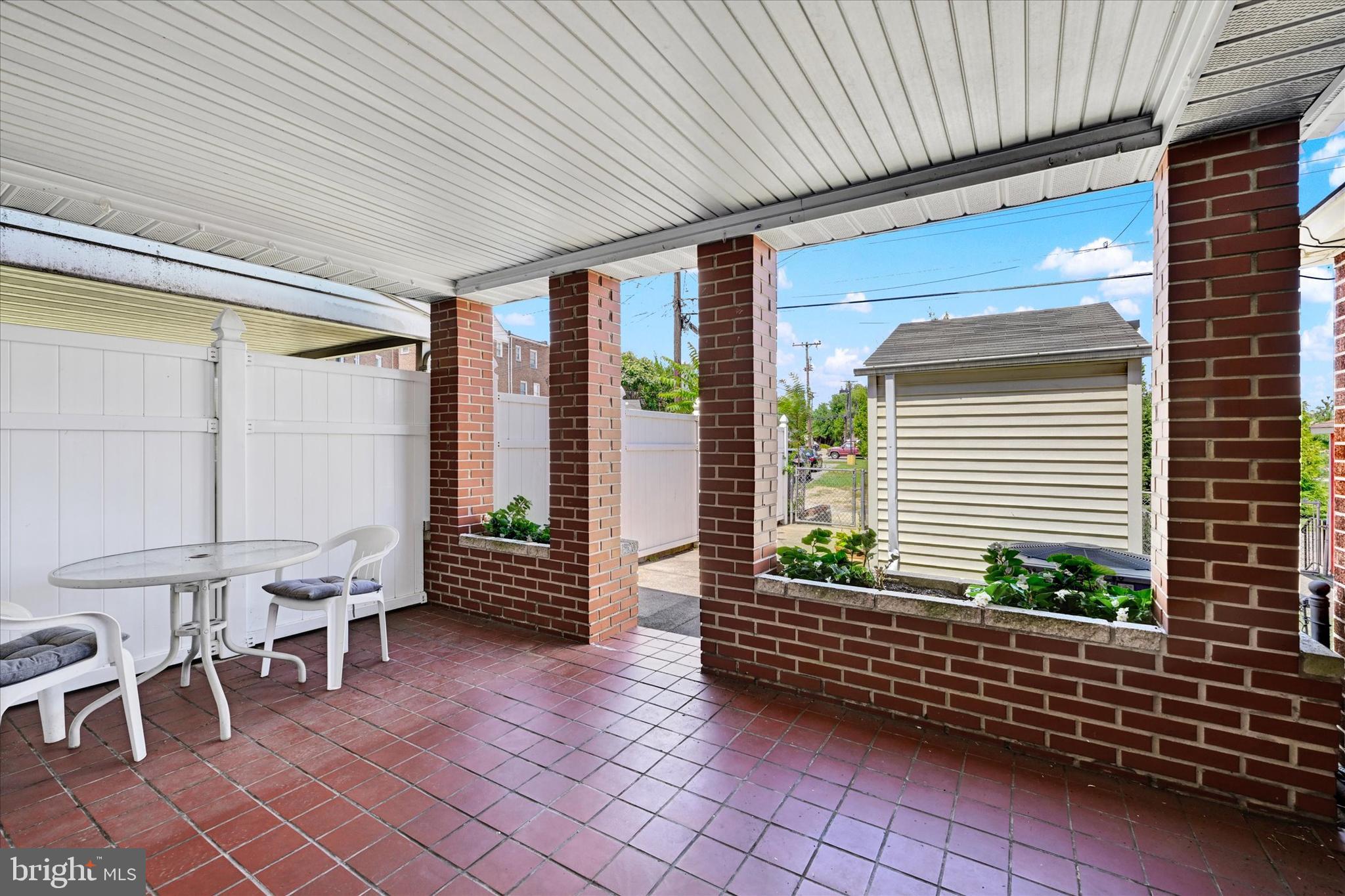 EASTFIELD - Residential