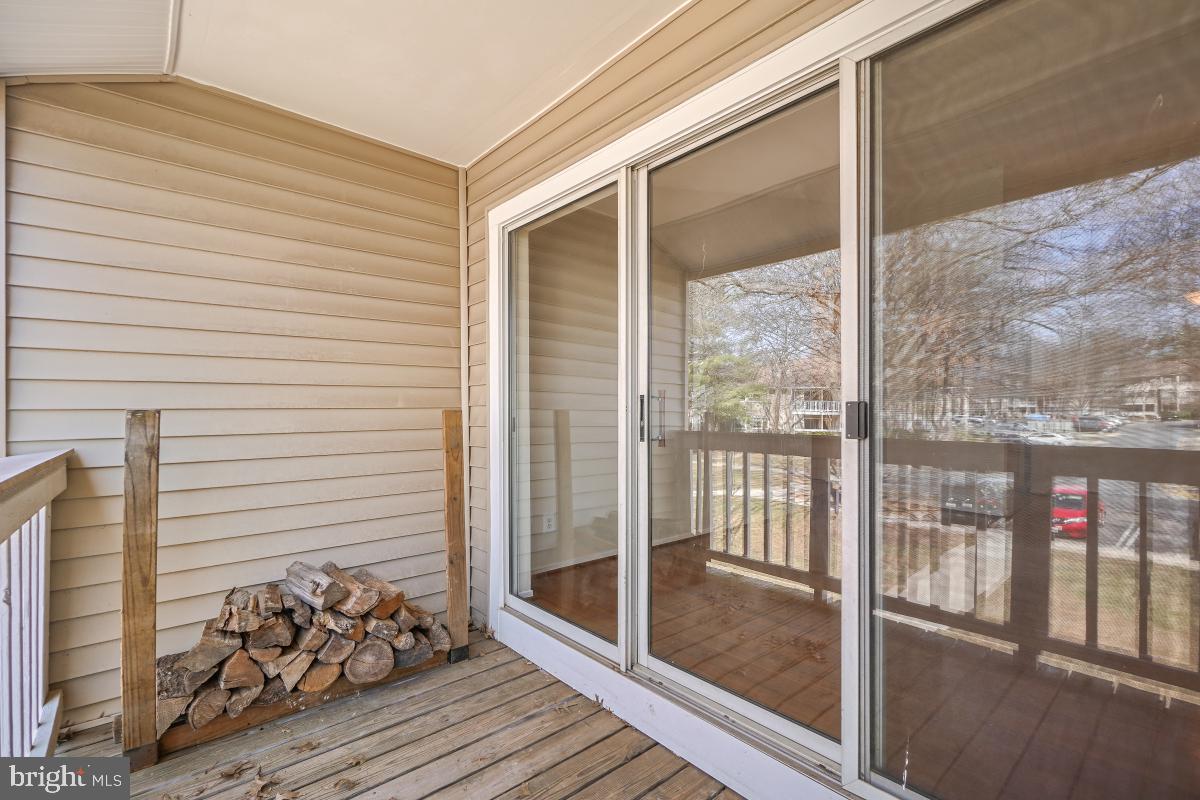 FARMINGDALE - Residential