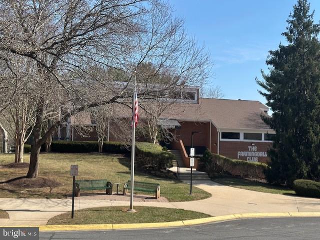 FARMINGDALE - Residential