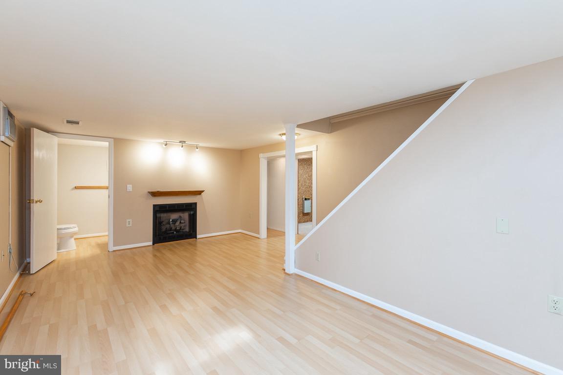 MARYLAND CITY - Residential