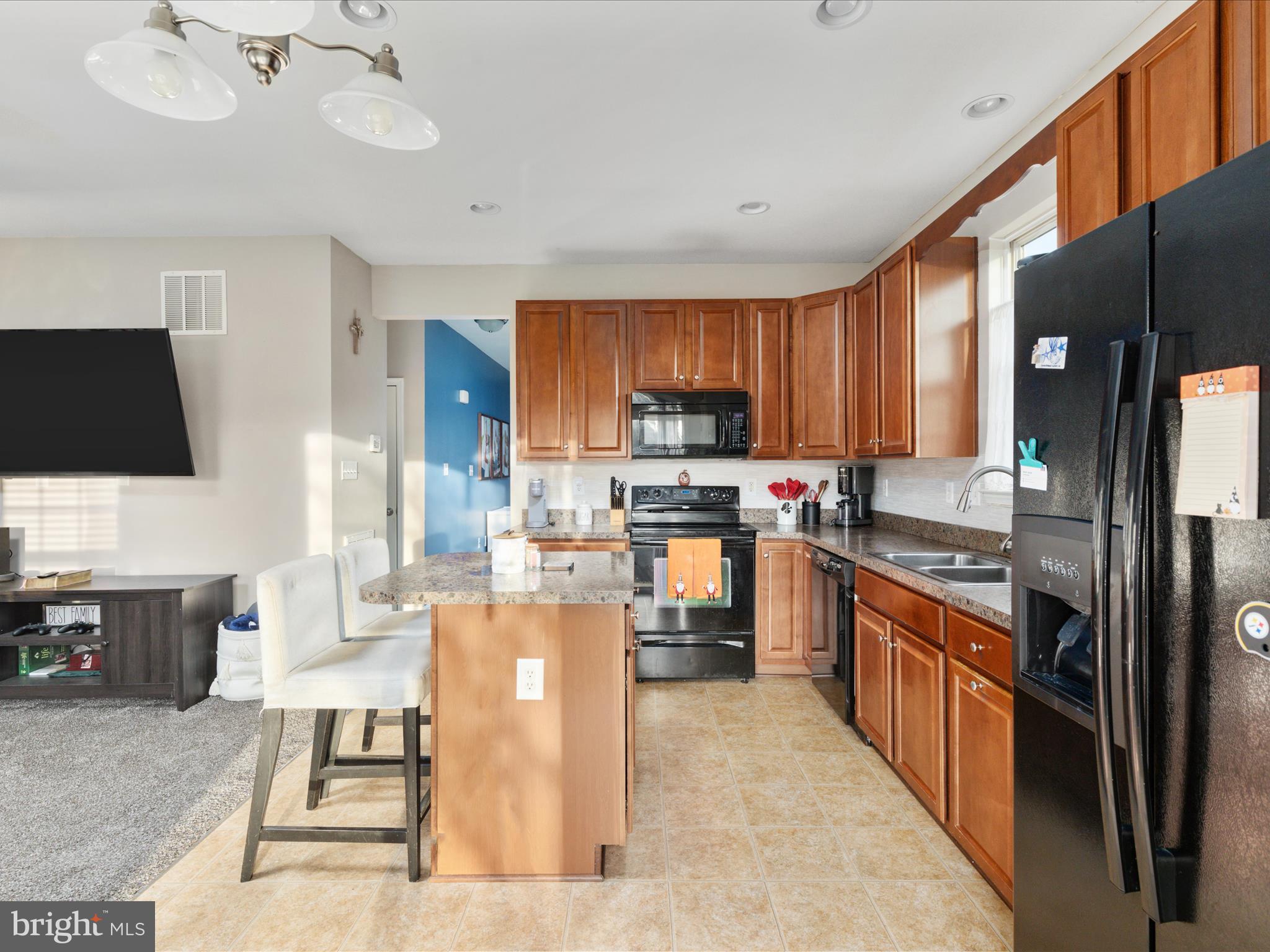 ARCHERS ROCK - Residential