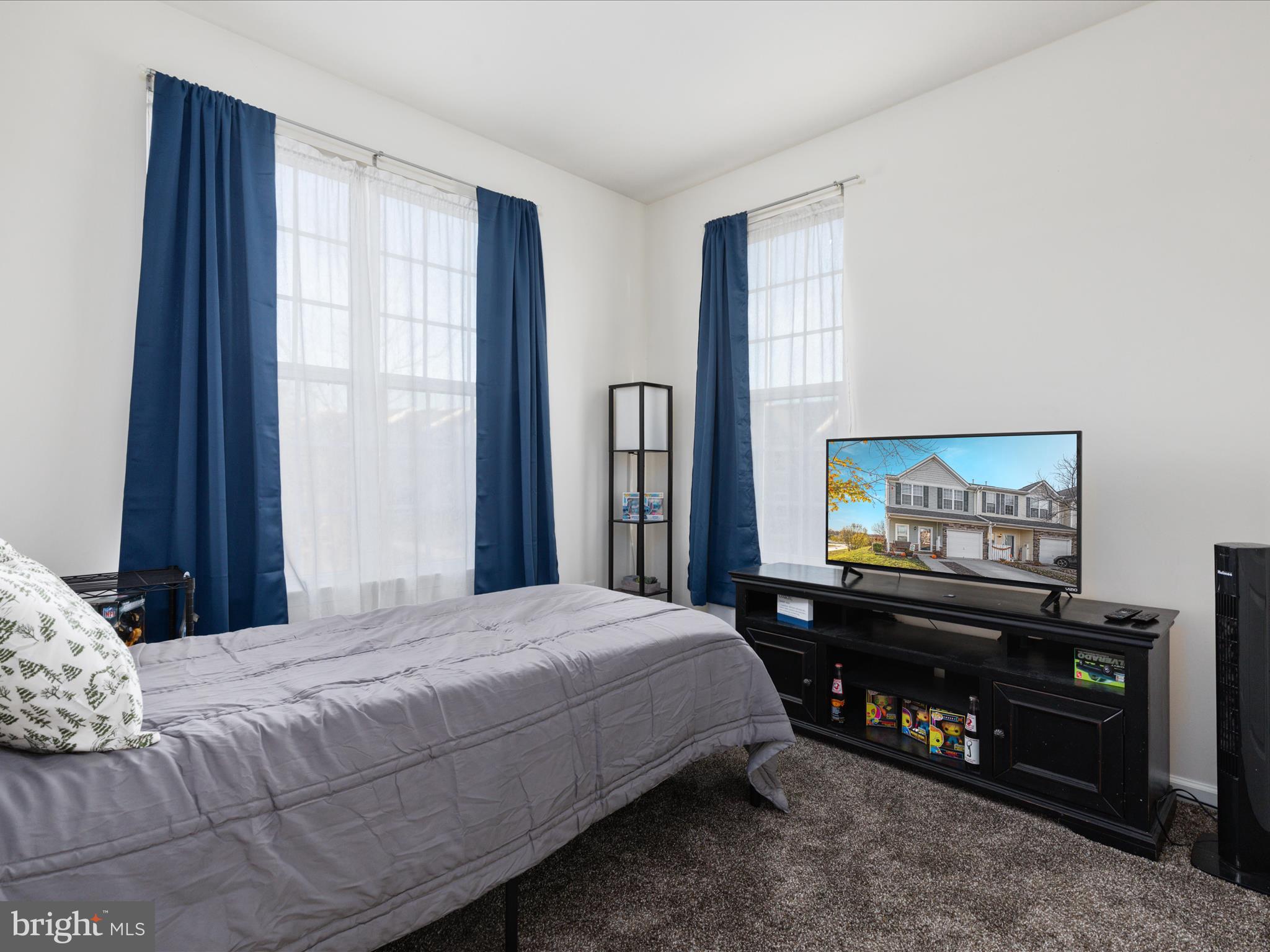 ARCHERS ROCK - Residential