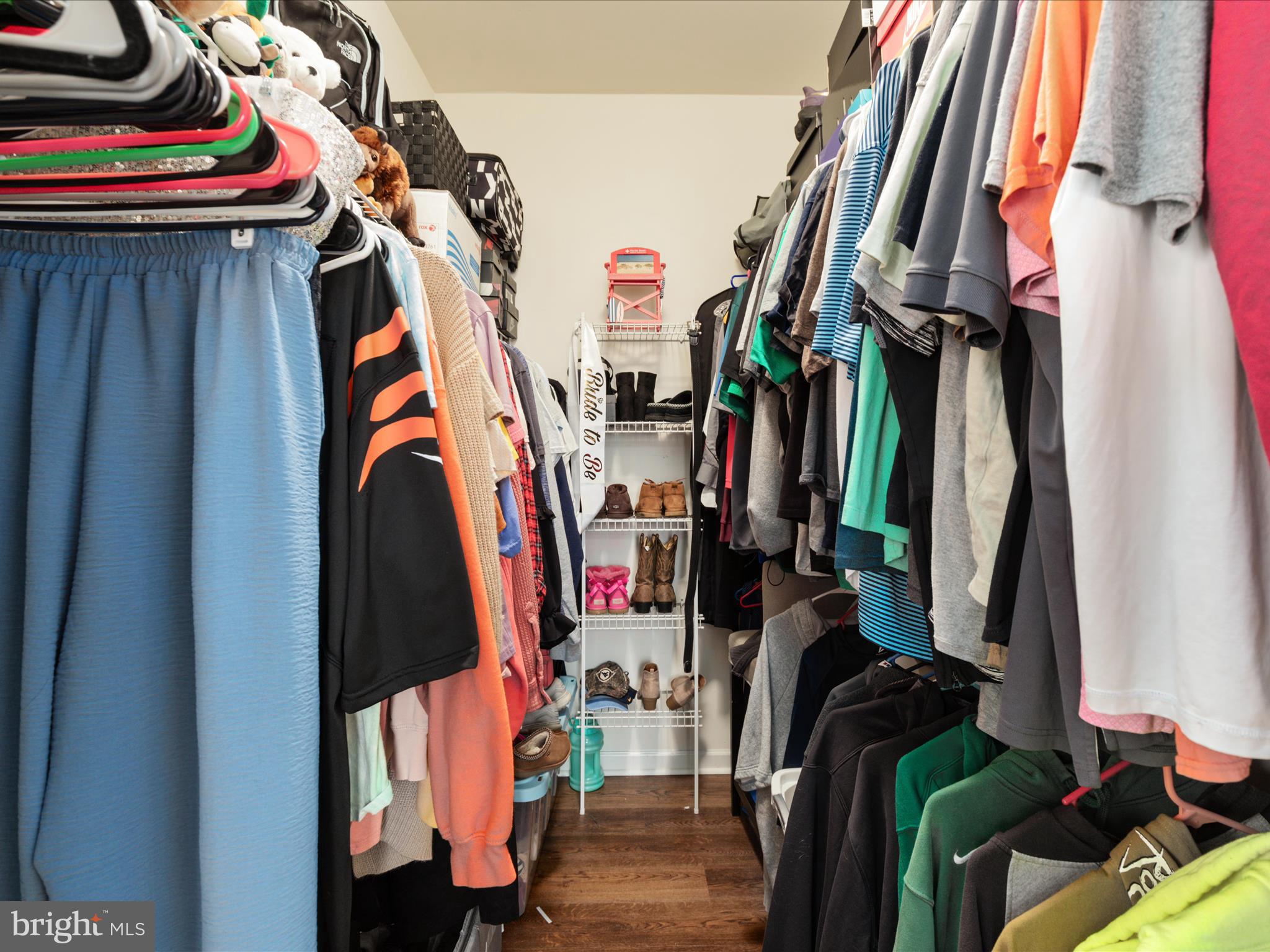 ARCHERS ROCK - Residential