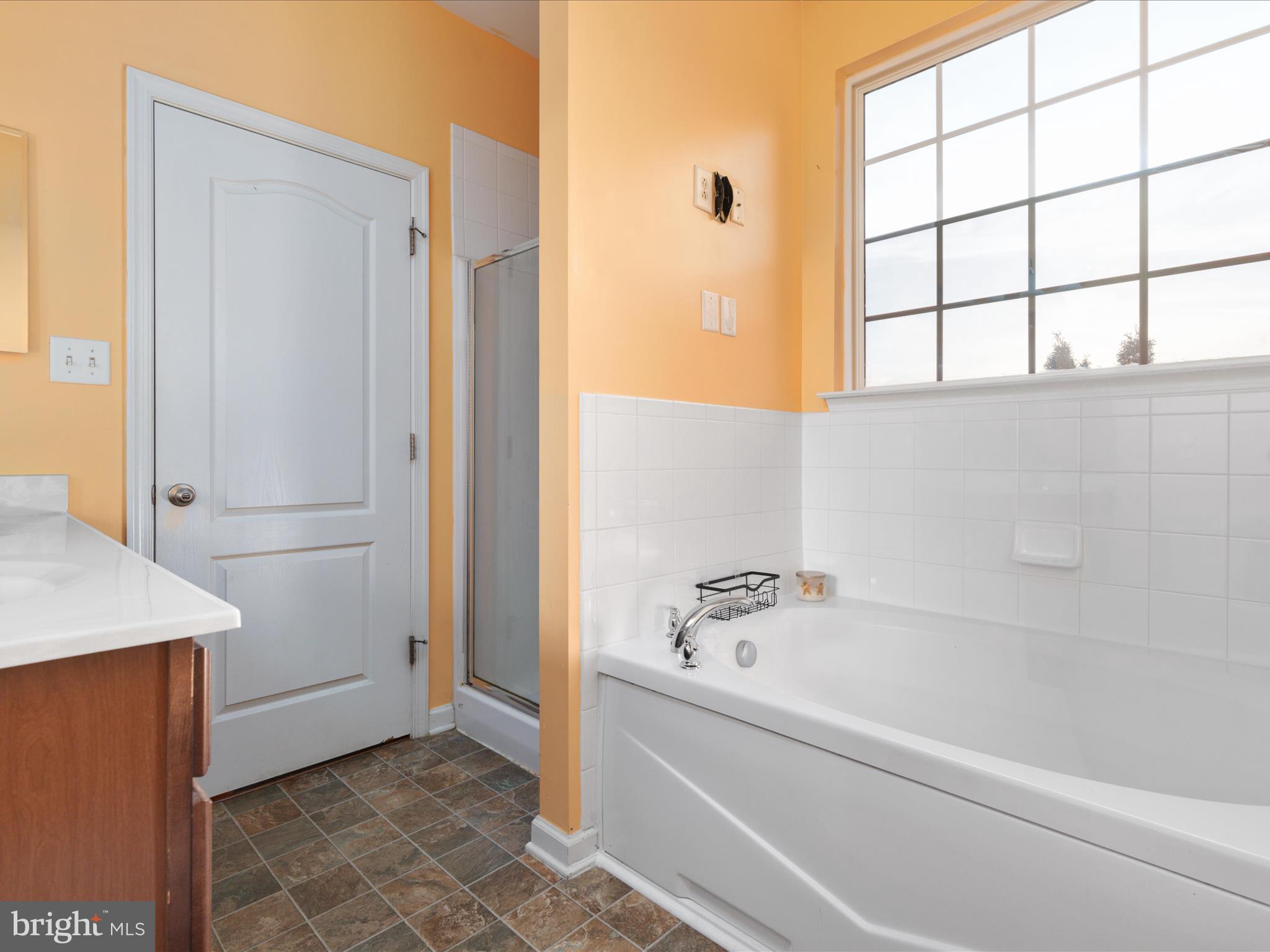 ARCHERS ROCK - Residential