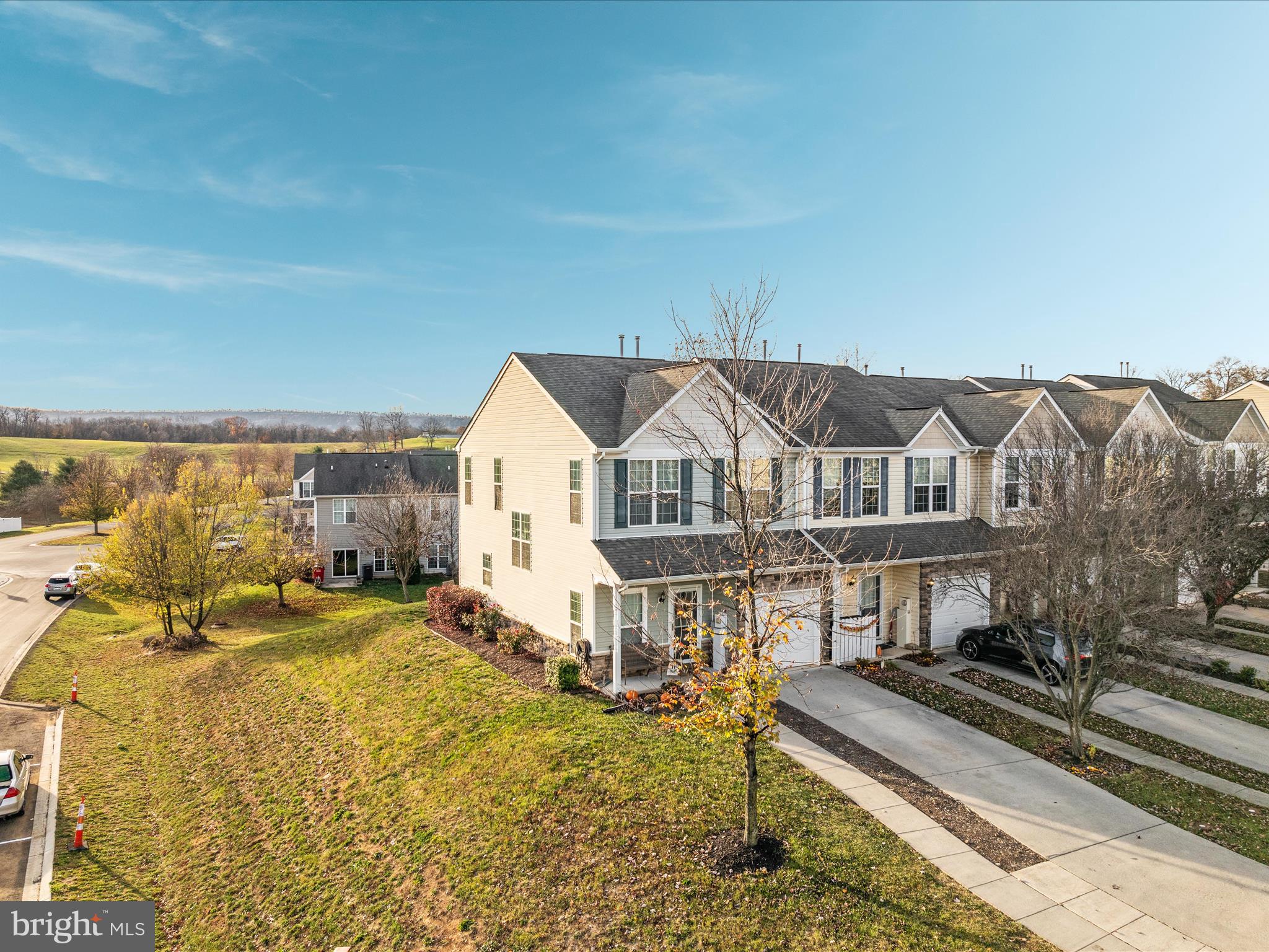 ARCHERS ROCK - Residential