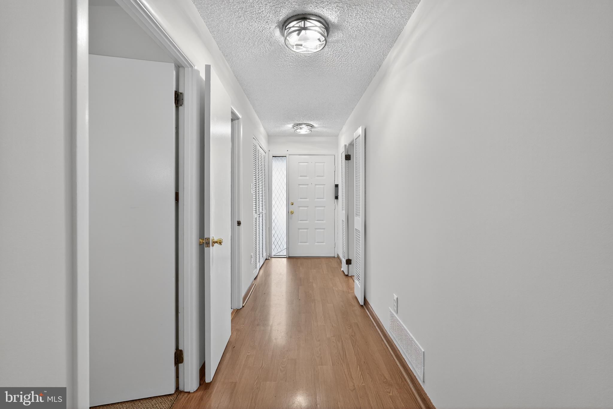 PUTNAM VIL - Residential