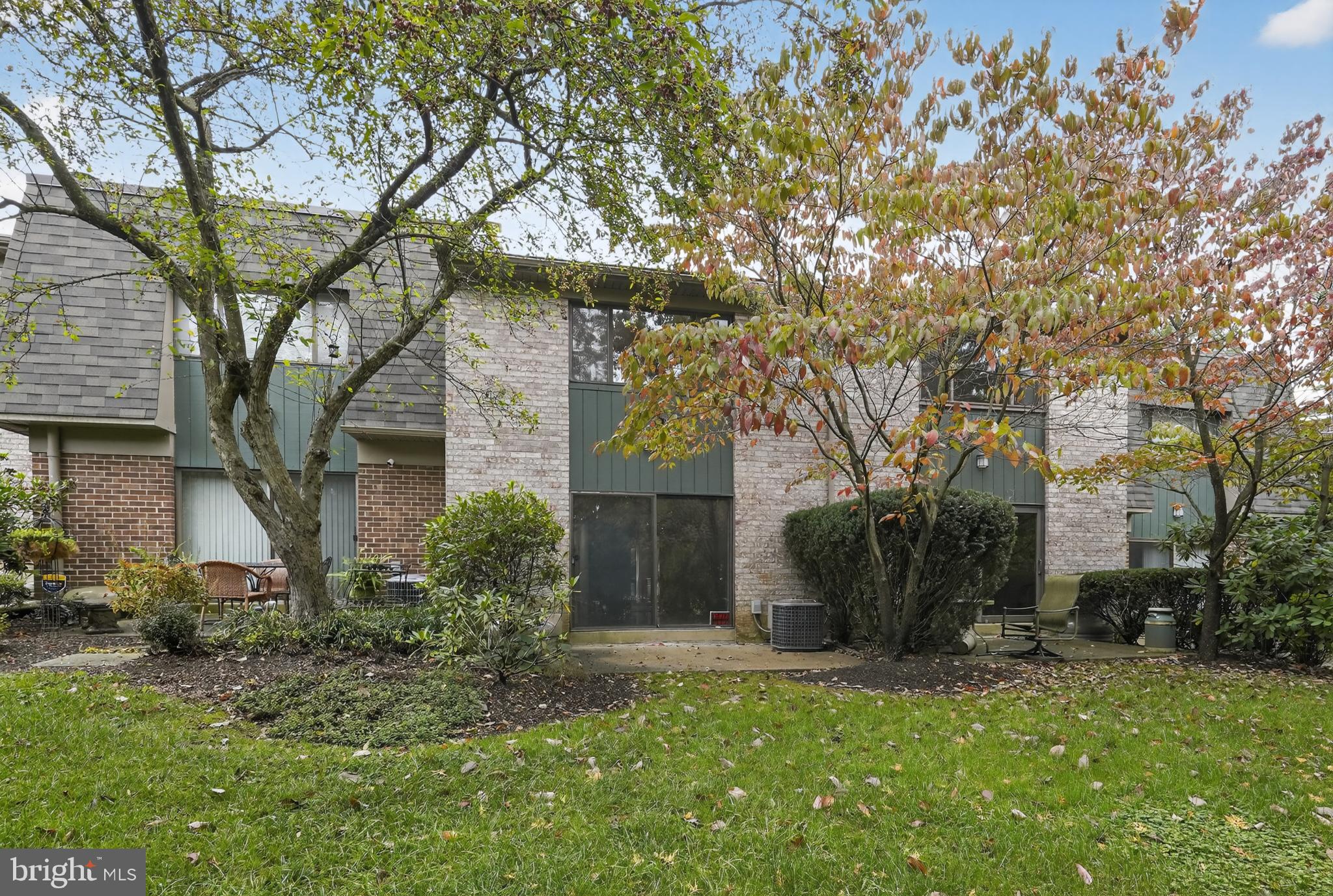 PUTNAM VIL - Residential