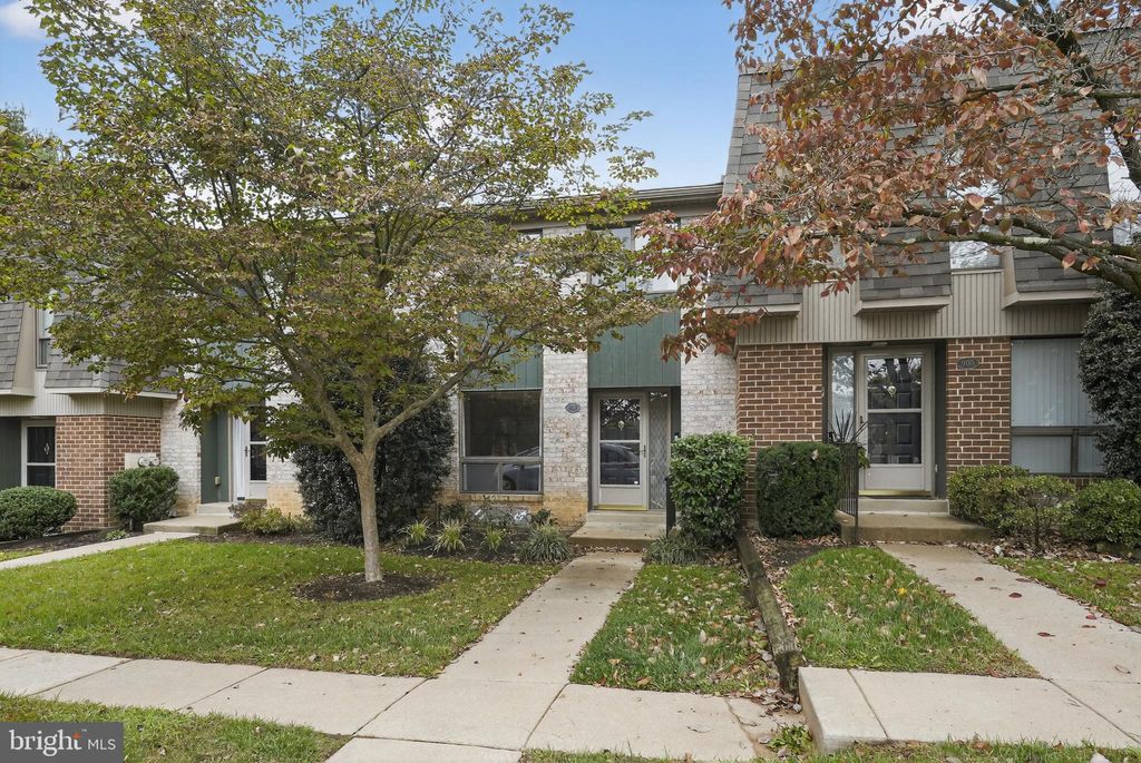 Photo of 907 Putnam Boulevard #106, WALLINGFORD, PA 19086 (MLS # PADE2101996)