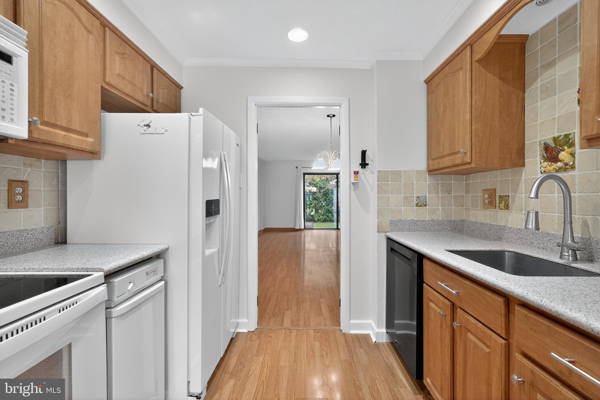 PUTNAM VIL - Residential