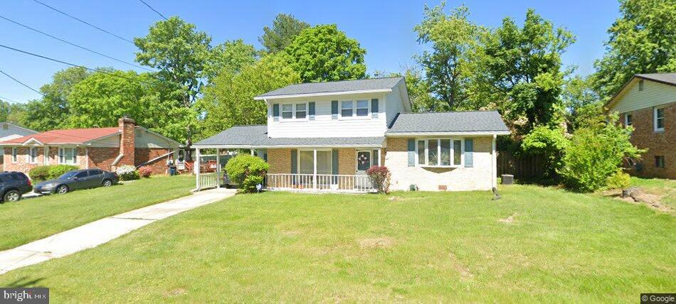 WELL MAINTAINED SPLIT LEVEL-3 BEDROOMS & 2 1/2 BATHSNEW WALL TO WALL CARPETFRESHLY PAINTEDFRONT PORCH, DECK AND LOTS OF STORAGE