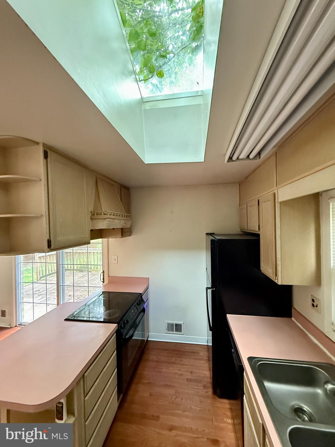 SURRATTS - Residential