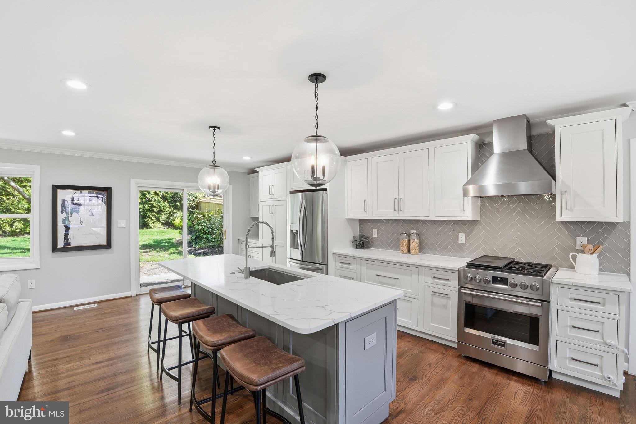 912 BURNT CREST LANE