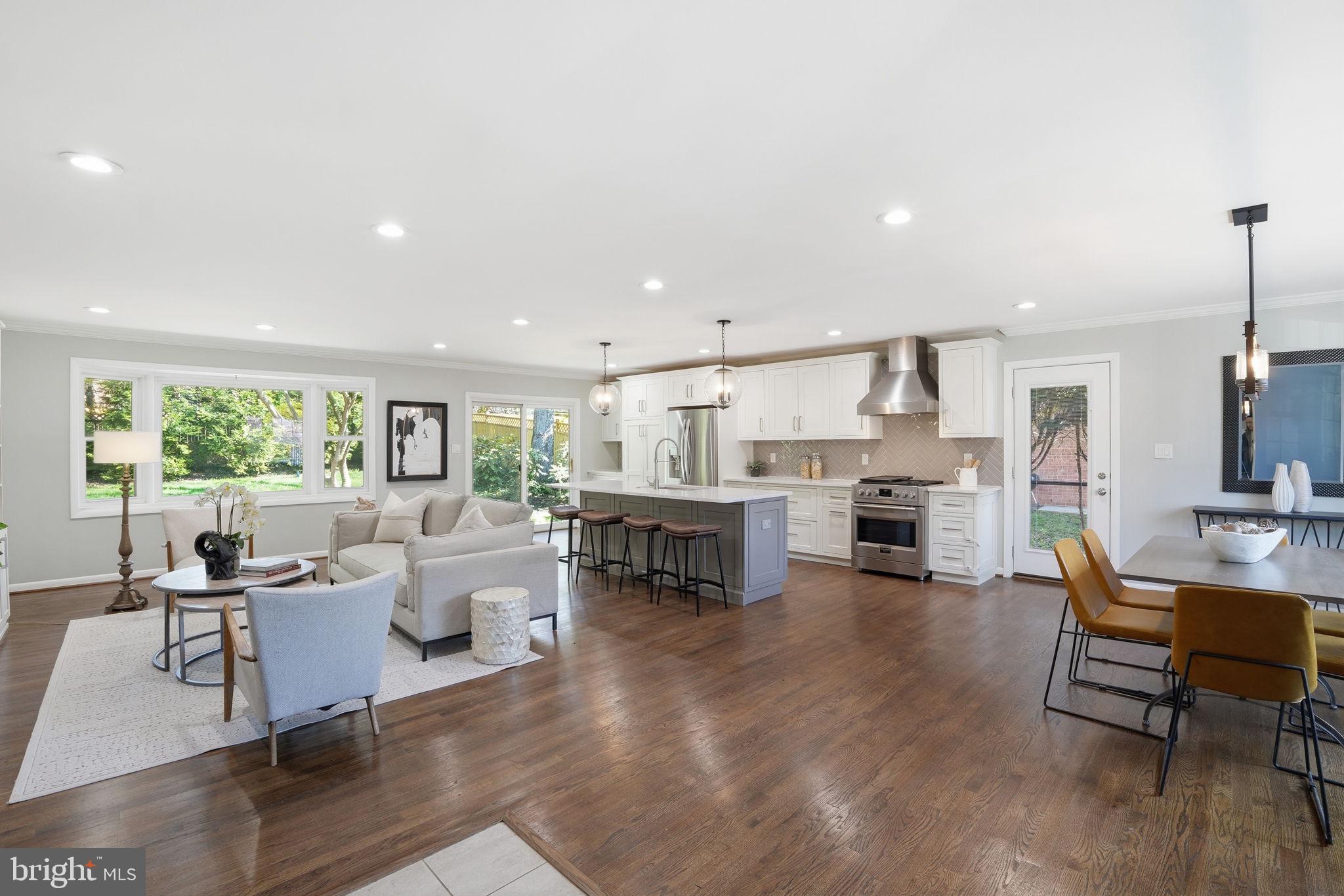 912 BURNT CREST LANE