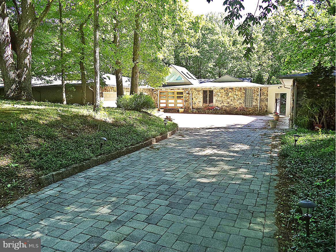 DARNESTOWN OUTSIDE - Residential