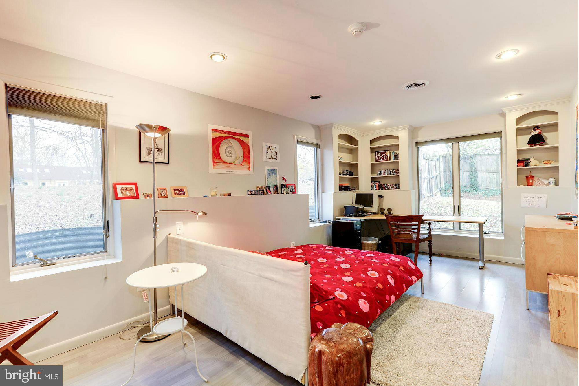 DARNESTOWN OUTSIDE - Residential