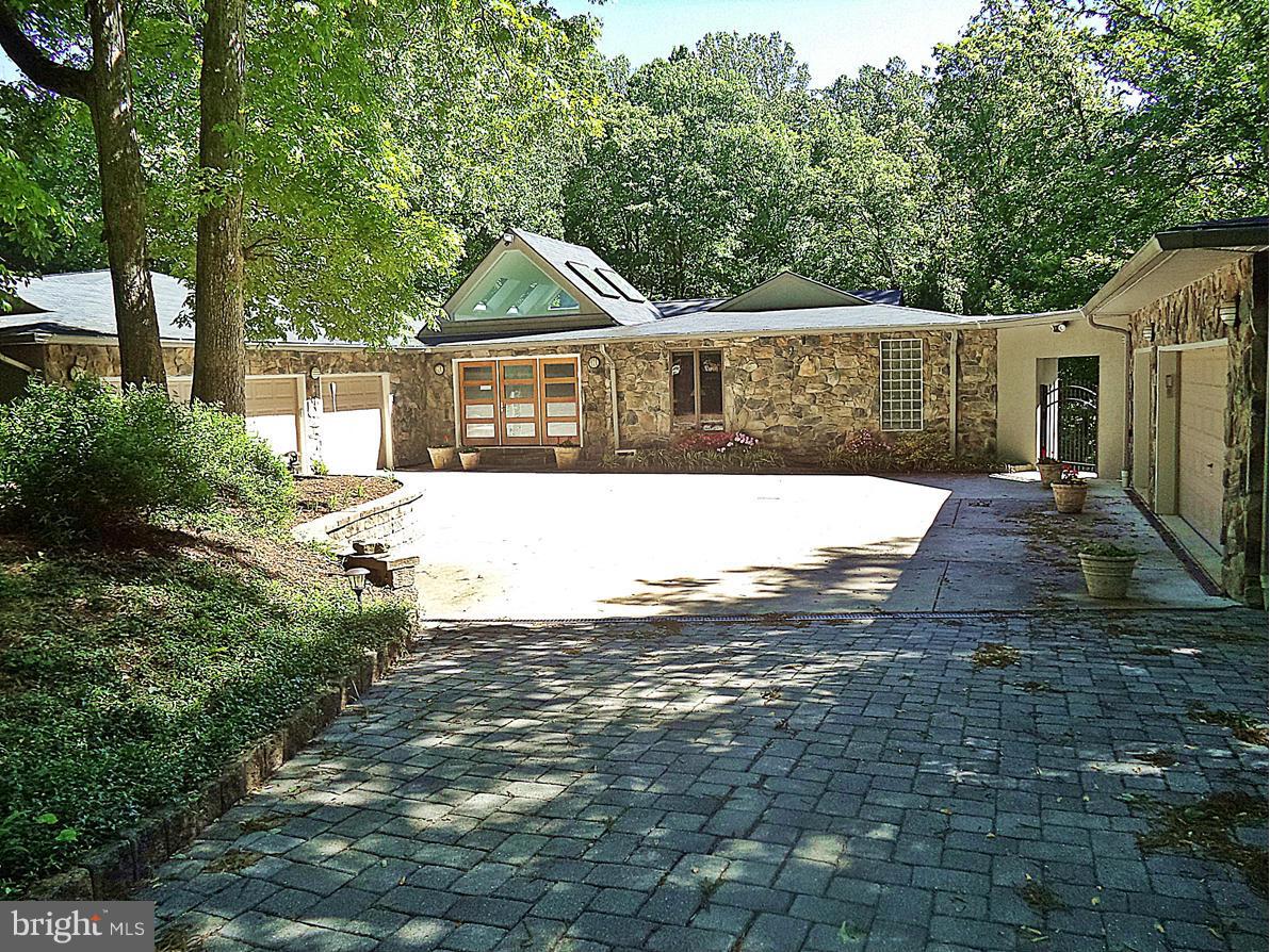 DARNESTOWN OUTSIDE - Residential