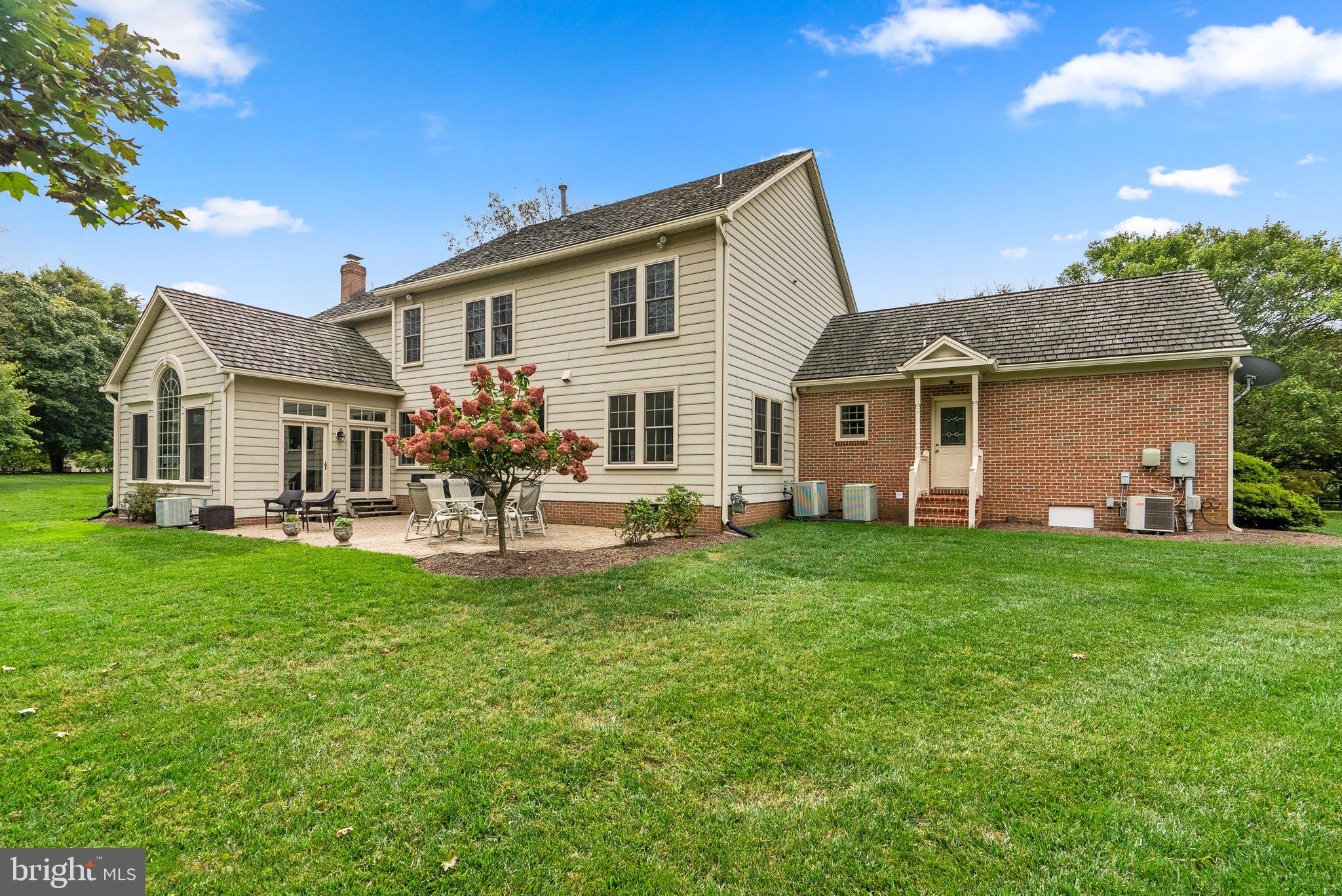 GREENHILLS FARM - Residential