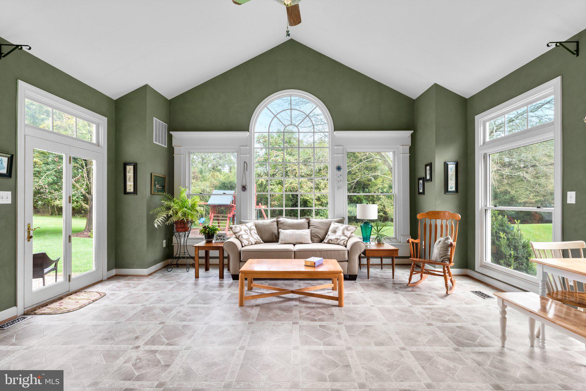 GREENHILLS FARM - Residential