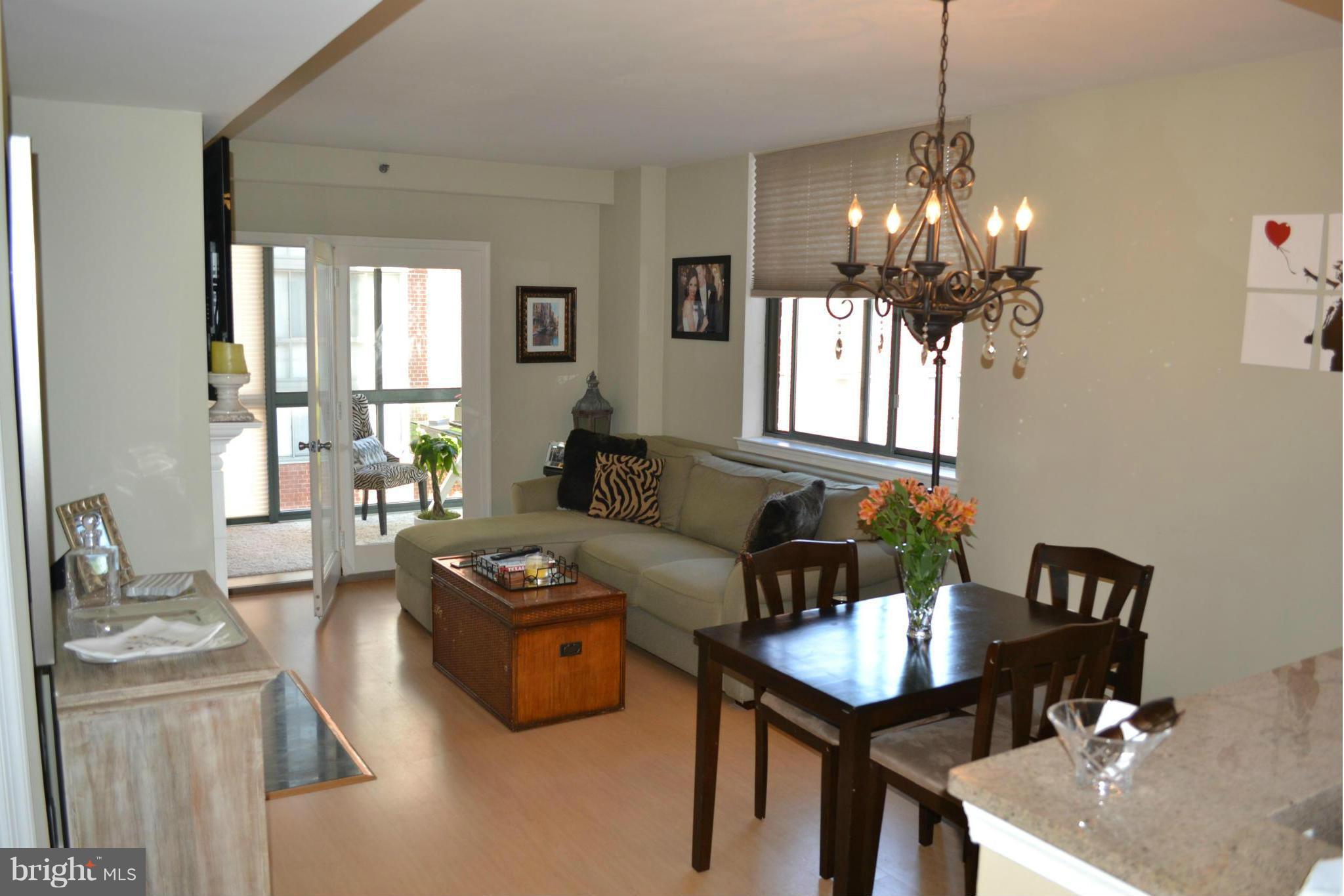 WINDSOR PLAZA - Residential Lease