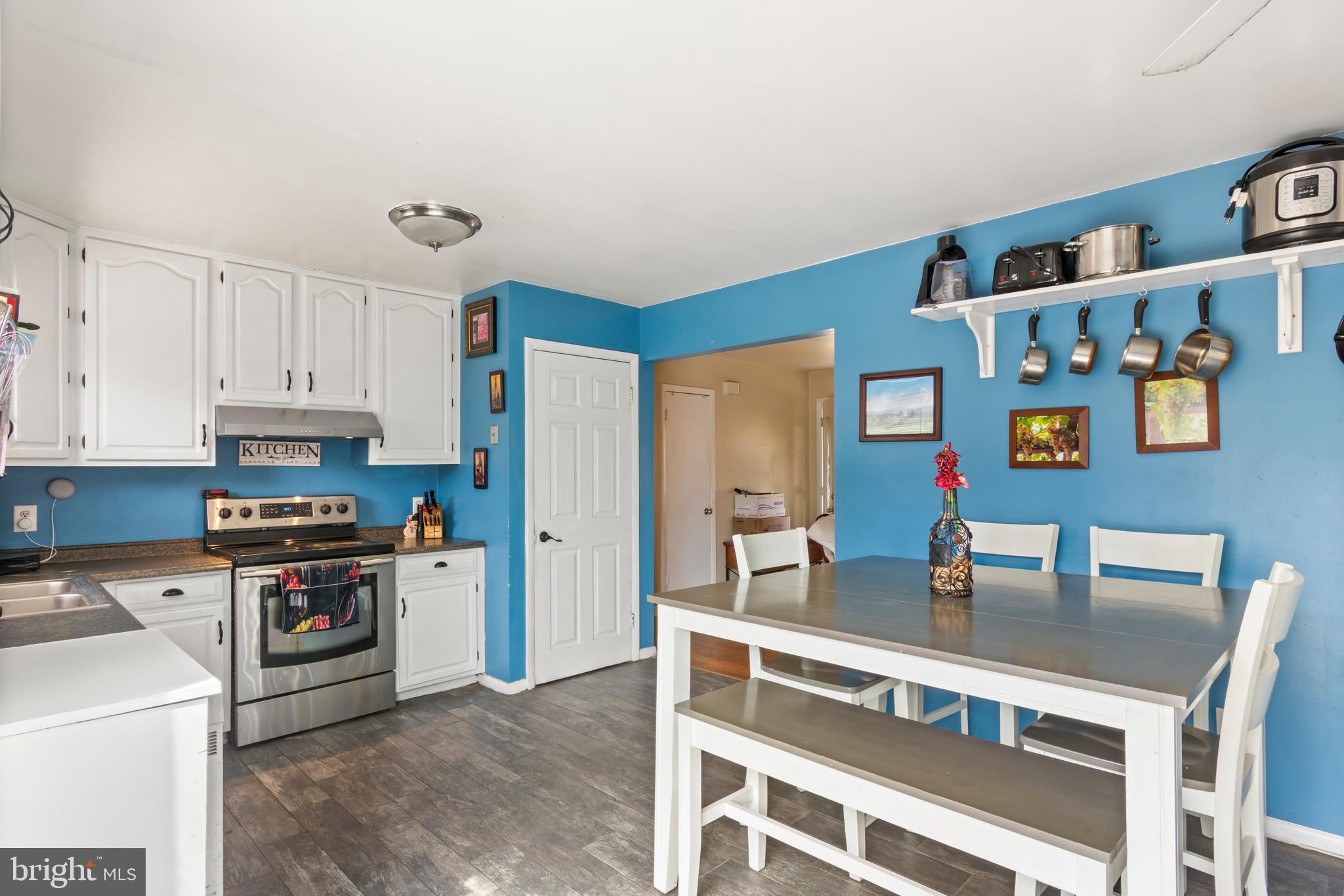 WALBROOK MANOR - Residential