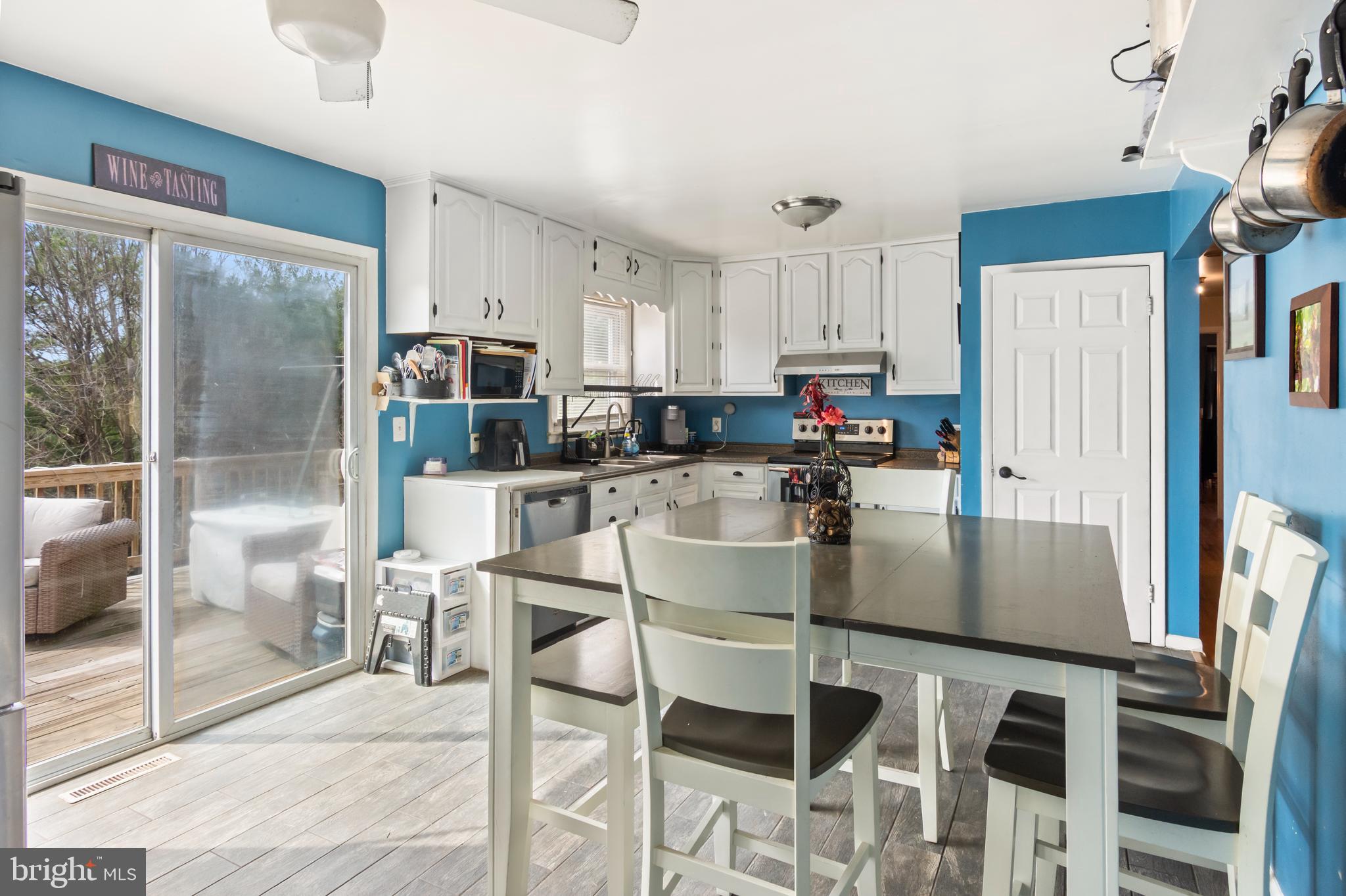 WALBROOK MANOR - Residential