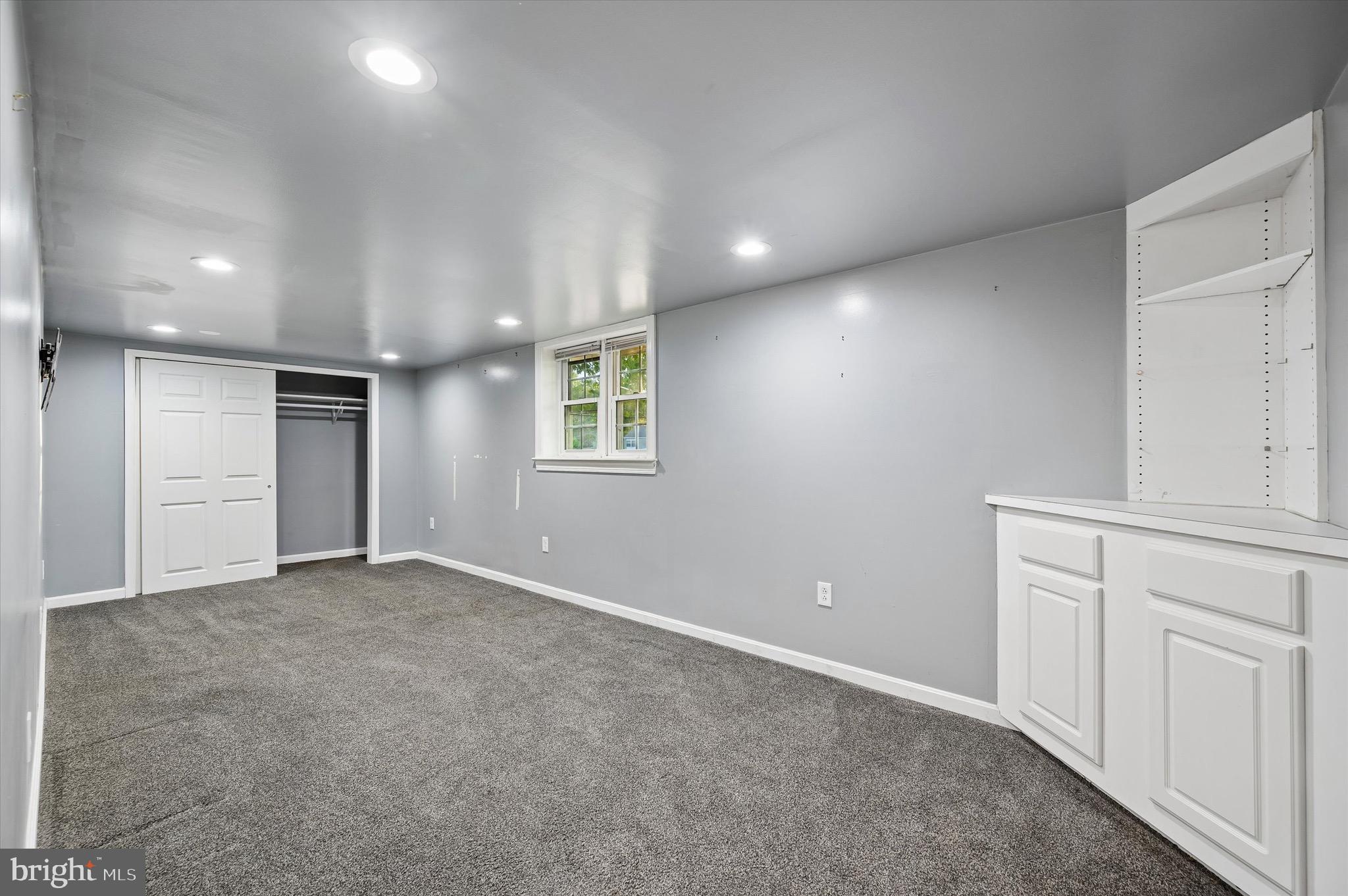 CEDAR GROVE - Residential