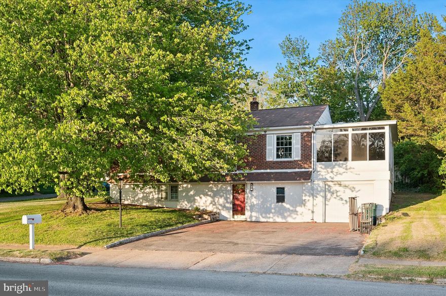 Welcome to 33 Cedar Grove in Conshohocken! This 5 bedroom home has been lovingly updated over the years and is ready for its next owners. Peace of mind comes from these thoughtful updates:
HVAC (2025), second floor bathroom (2022), Water Heater (2023), roof (2015), Kitchen (2015), carpet and paint (2025). Walkable to all that Conshy has to offer while also being in a great suburban neighborhood- is a win win. Close to all main highways and in the heart of the award winning Colonial School District. Book your tour today!