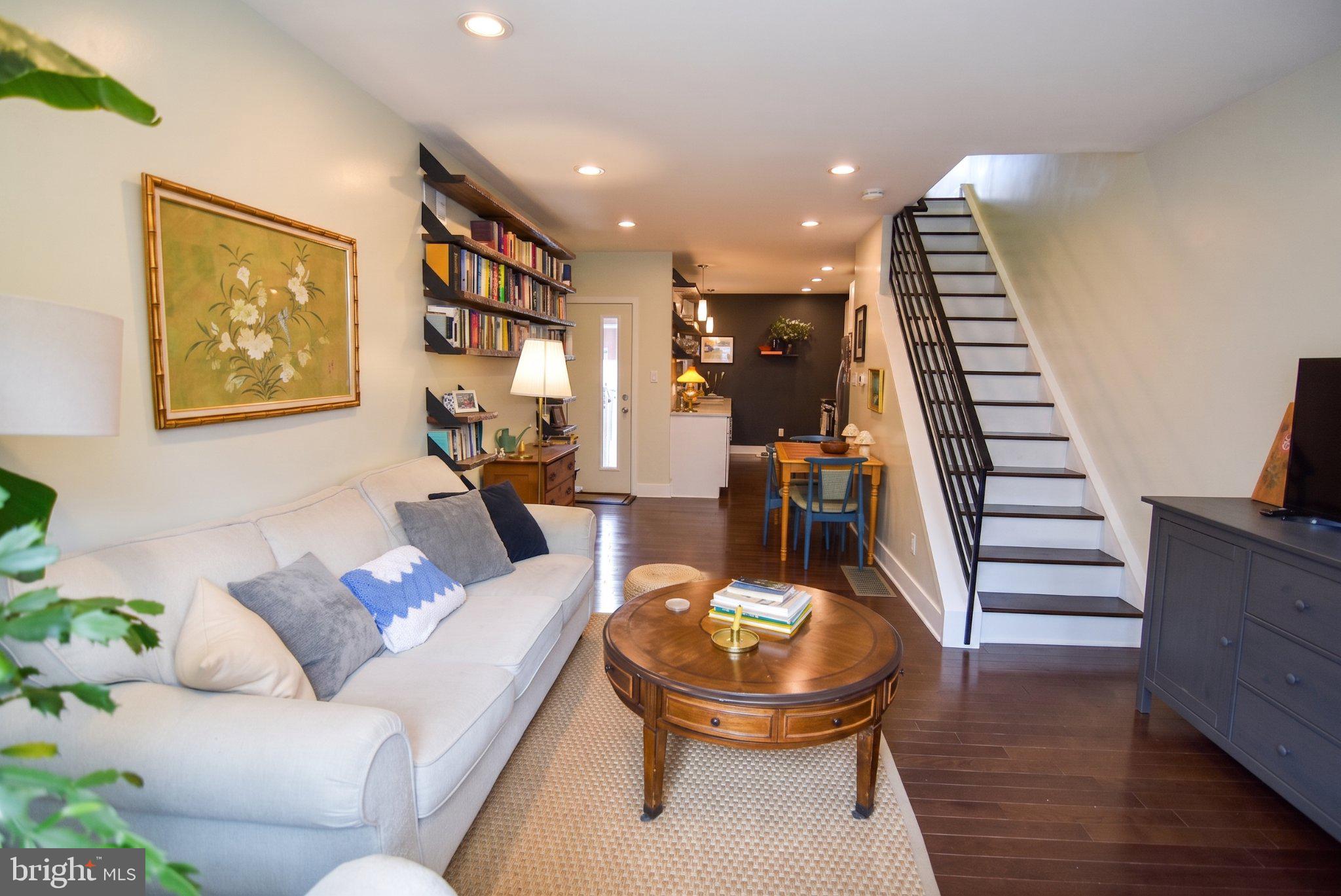 2019 EMILY STREET