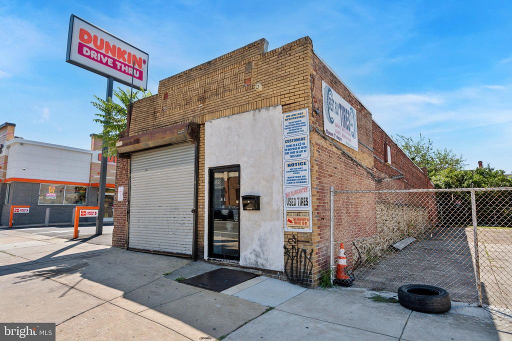 Photo of 5514 Chestnut Street, PHILADELPHIA, PA 19139 (MLS # PAPH2531484)