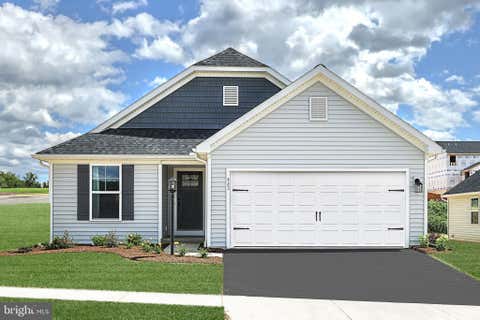 Homes For Sale - Isabella Plan At 7 Fisher Drive<br/> EAST BERLIN, PA 17316