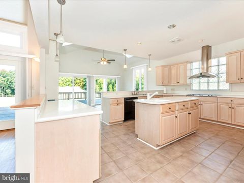 Tiny photo for 12 Barley Field Ct, DICKERSON, MD 20842 (MLS # MDMC2224314)