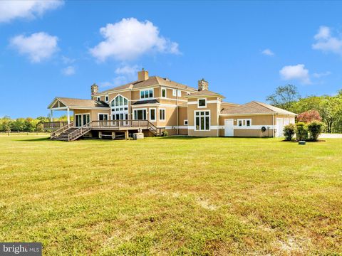 Tiny photo for 12 Barley Field Ct, DICKERSON, MD 20842 (MLS # MDMC2224314)