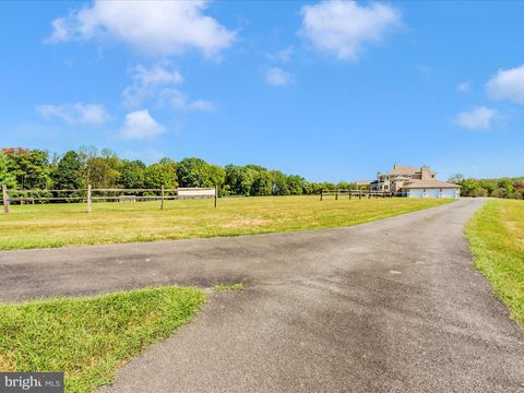 Tiny photo for 12 Barley Field Ct, DICKERSON, MD 20842 (MLS # MDMC2224314)
