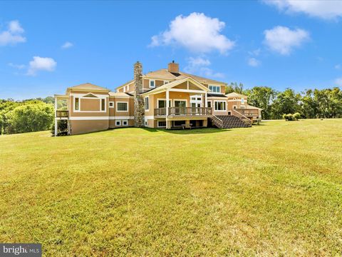 Tiny photo for 12 Barley Field Ct, DICKERSON, MD 20842 (MLS # MDMC2224314)