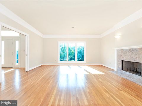 Tiny photo for 12 Barley Field Ct, DICKERSON, MD 20842 (MLS # MDMC2224314)