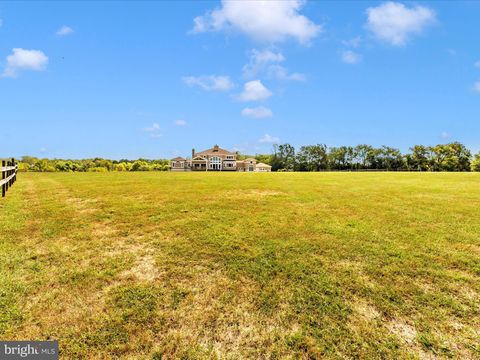 Tiny photo for 12 Barley Field Ct, DICKERSON, MD 20842 (MLS # MDMC2224314)
