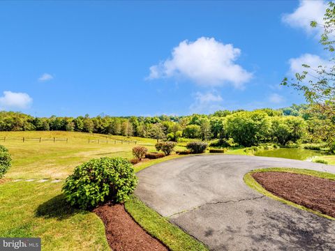 Tiny photo for 12 Barley Field Ct, DICKERSON, MD 20842 (MLS # MDMC2224314)
