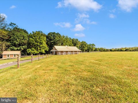 Tiny photo for 12 Barley Field Ct, DICKERSON, MD 20842 (MLS # MDMC2224314)
