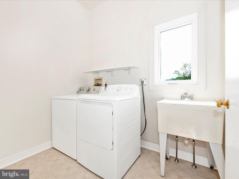 Tiny photo for 12 Barley Field Ct, DICKERSON, MD 20842 (MLS # MDMC2224314)