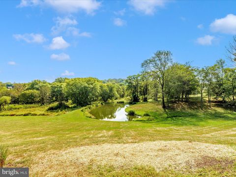 Tiny photo for 12 Barley Field Ct, DICKERSON, MD 20842 (MLS # MDMC2224314)